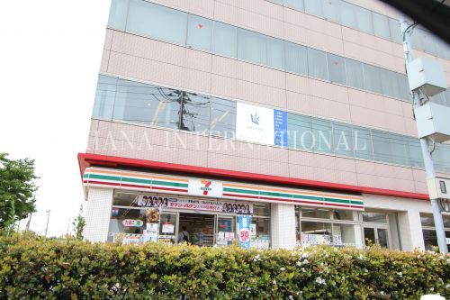 近くのセブン-イレブン浦安高洲2丁目店まで153m(徒歩2分)
