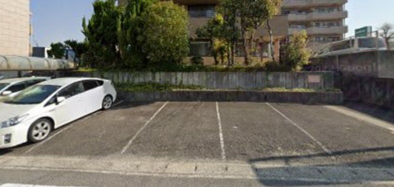 近くのつづき歯科まで132m（徒歩2分）