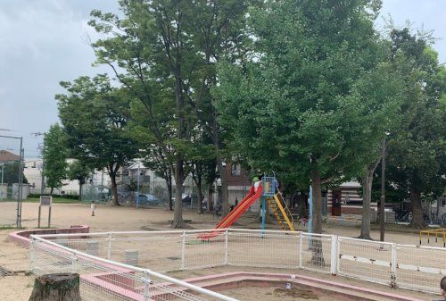 近くの三津屋東公園まで213m（徒歩3分）