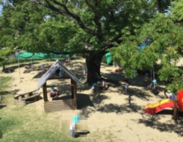 近くの認定こども園池田すみれこども園まで140m（徒歩2分）