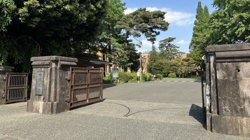 近くの一橋大学まで1,425m（徒歩18分）