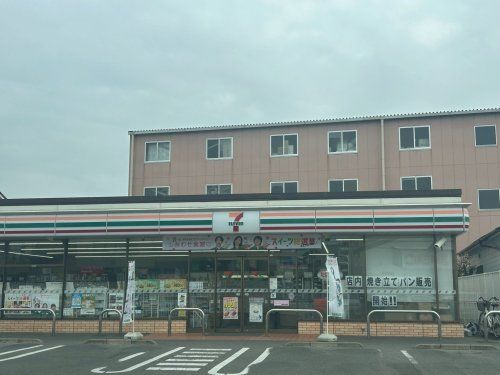 近くのセブンイレブン 今治片山3丁目店まで509m(徒歩7分)