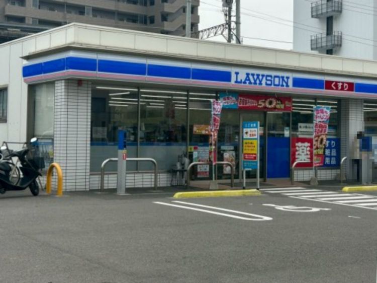 近くのローソン 今治駅前店まで993m(徒歩13分)