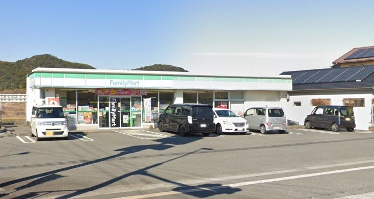 近くのファミリーマート 日向インター入口店まで521m(徒歩7分)