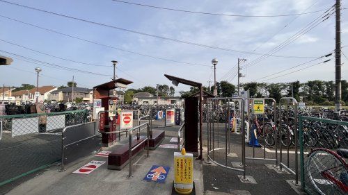 近くの武蔵砂川駅第一 自転車等駐車場まで970m（徒歩13分）