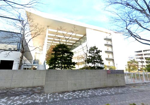 近くの大学・短大まで1,309m（徒歩17分）