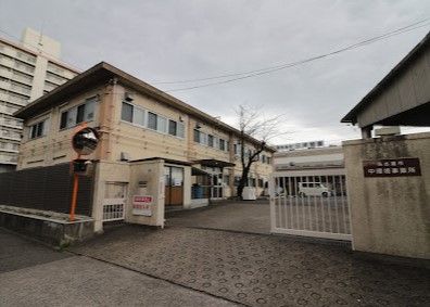 近くの名古屋市役所 環境局 中環境事業所まで375m（徒歩5分）