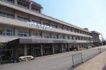 近くの豊浜中学校まで1,670m(徒歩21分)
