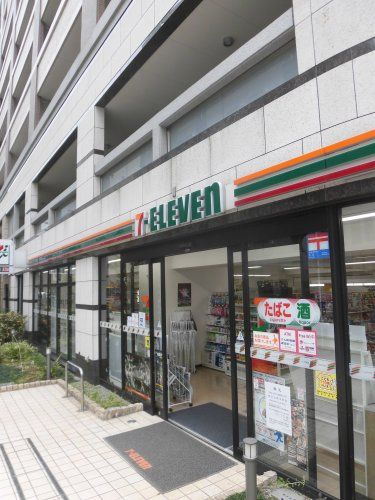 近くのセブン-イレブン 横浜元浜町３丁目店まで411m（徒歩6分）