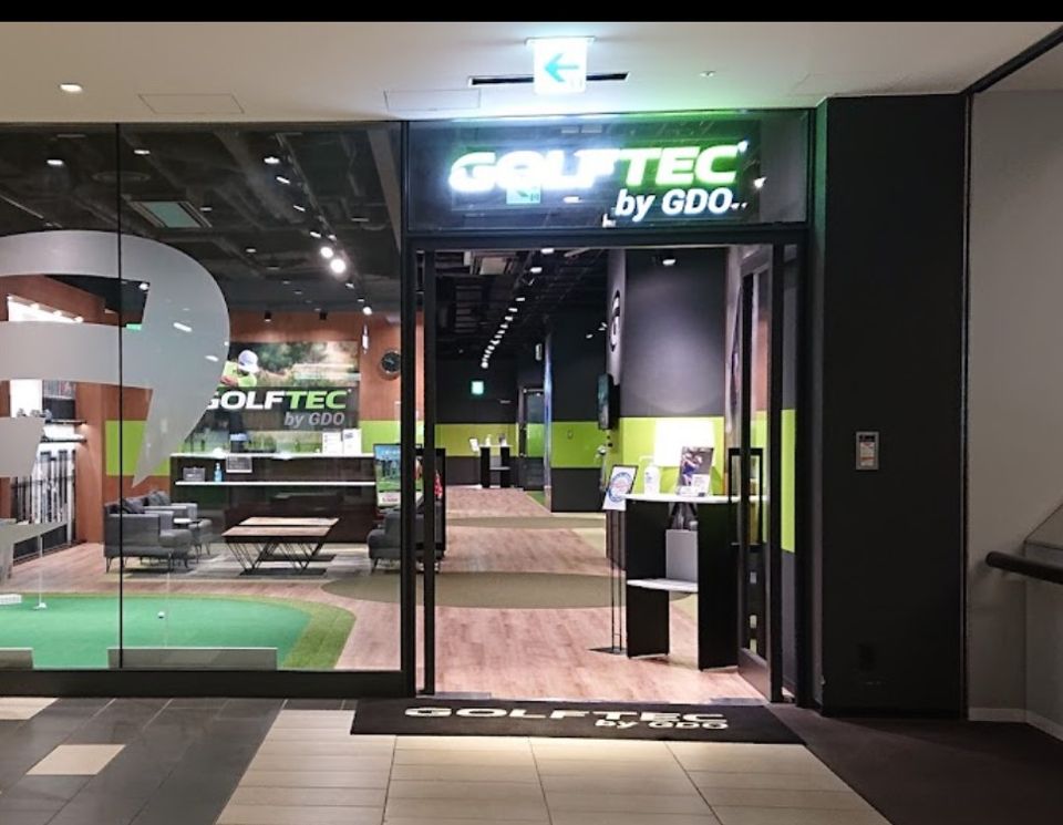 近くのGOLFTEC グランフロント大阪校まで348m(徒歩5分)