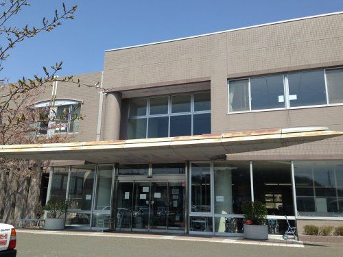 近くの泉整形外科病院まで866m（徒歩11分）