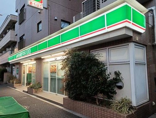 近くのローソンストア100 LS杉並桃井店まで306m(徒歩4分)