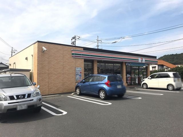 近くのセブンイレブン 岡山植松店まで130m（徒歩2分）