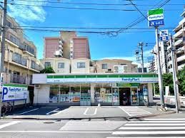 近くのファミリーマート 亀戸中之橋店まで457m（徒歩6分）
