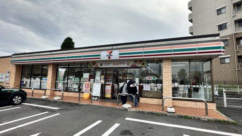 近くのセブンイレブン 府中是政3丁目店まで541m（徒歩7分）