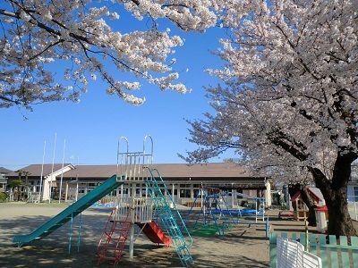 近くの幼稚園・保育園まで521m（徒歩7分）