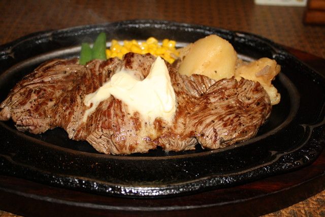 近くのステーキハウスB&M 大井本店まで497m(徒歩7分)