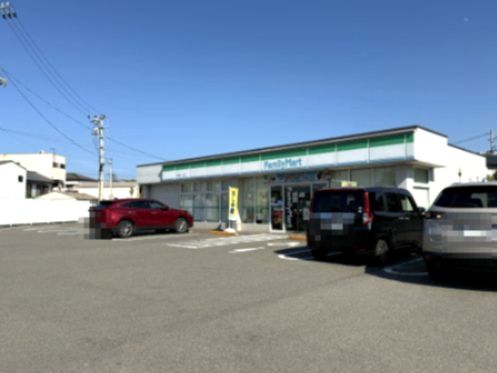 近くのファミリーマート 北島田町一丁目店まで454m(徒歩6分)