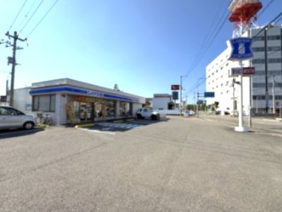 近くのローソン 徳島中島田町店まで258m（徒歩4分）