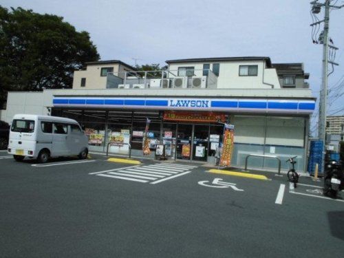 近くのローソン さいたま白幡四丁目店まで437m（徒歩6分）