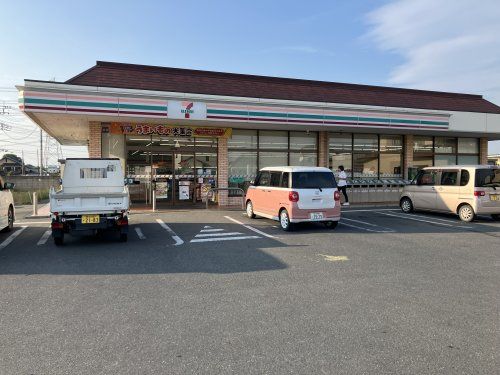 近くのセブンイレブン美里小茂田店まで168m（徒歩3分）