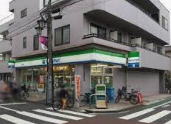 近くのコンビニまで505m（徒歩7分）