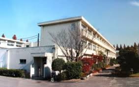 近くの知多市立旭北小学校まで1,408m(徒歩18分)