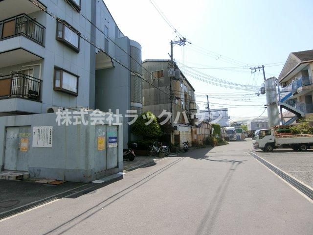 近くに施設あり