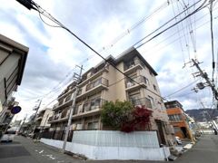 三山マンションの外観画像