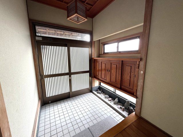 玄関