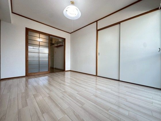 ベッドルーム
