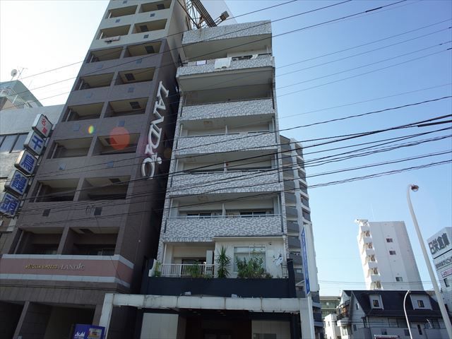 141ビルの外観画像