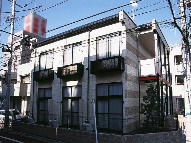 レオパレスファースト ベルの外観画像