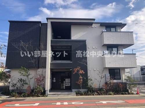 ソレイユコート伏石町201号室の外観画像