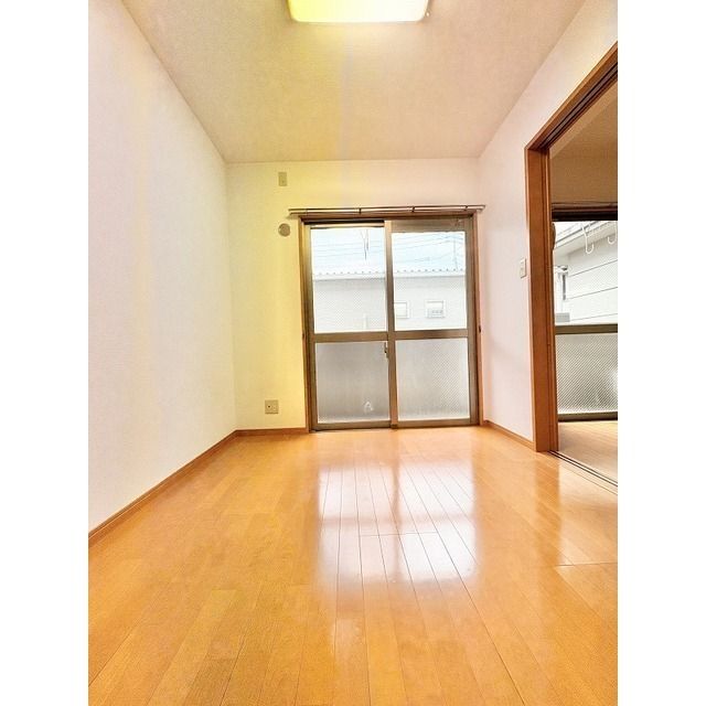 ベッドルーム
