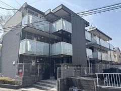レオパレスラグレージュの外観画像