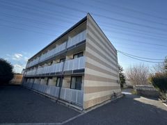 レオパレスストラーダの外観画像