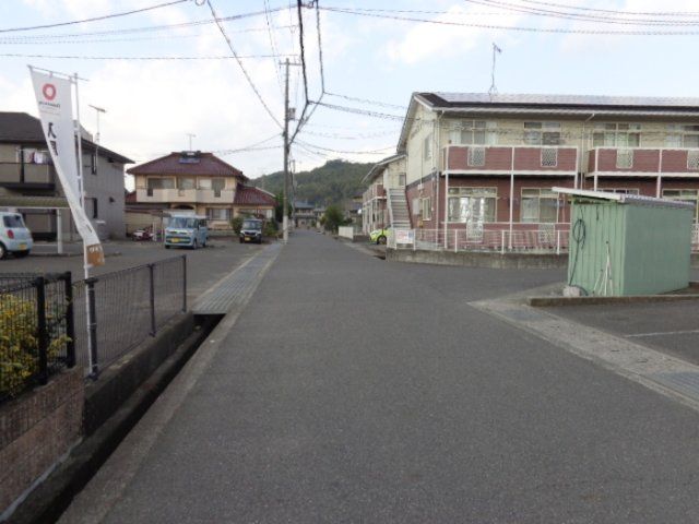 近くに施設あり