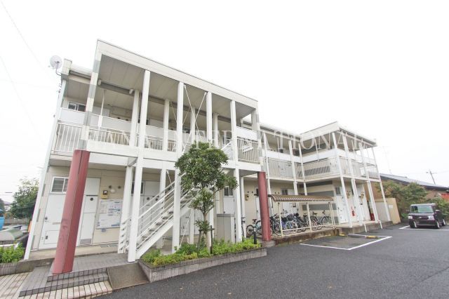 エスト千間台の外観画像