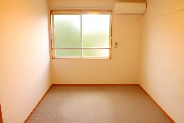 ベッドルーム