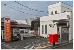 横須賀大津郵便局まで232m