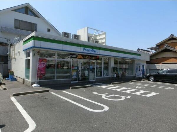 近くに施設あり