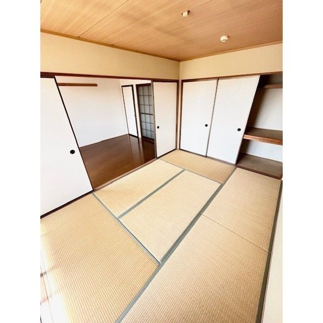 ベッドルーム