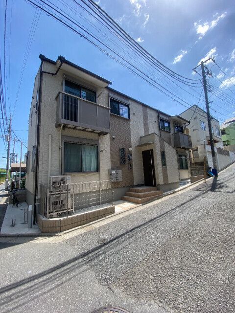アドミラーブル・レーヴの外観画像