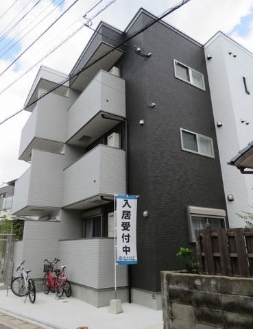 アルバーノ諸岡の外観画像