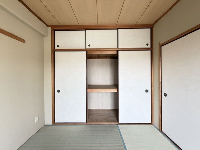 ベッドルーム