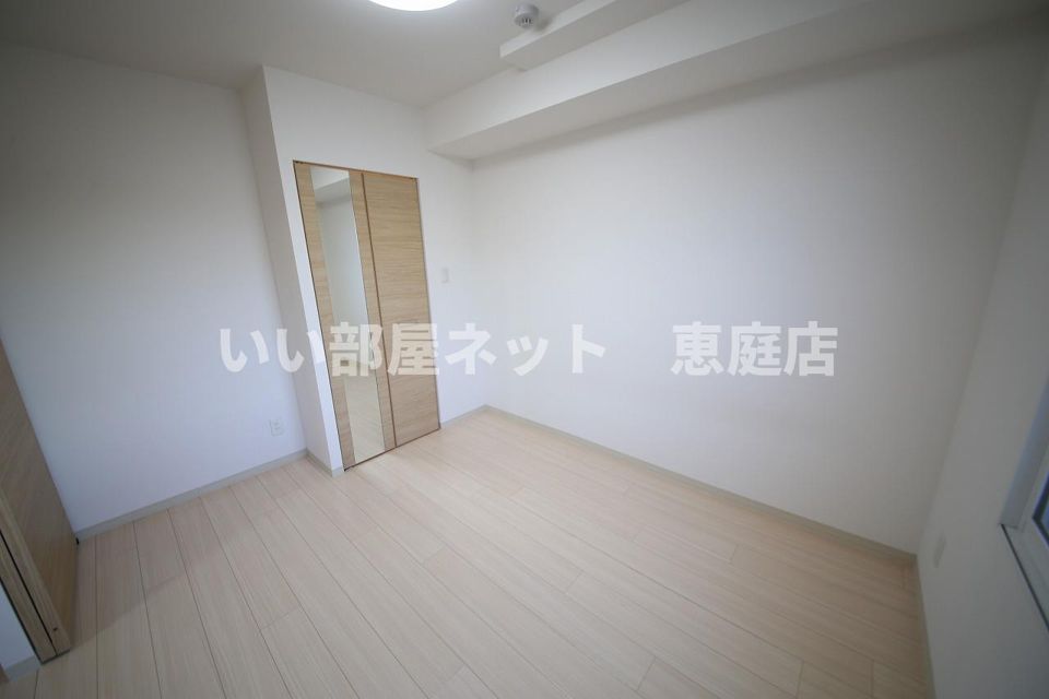 ベッドルーム