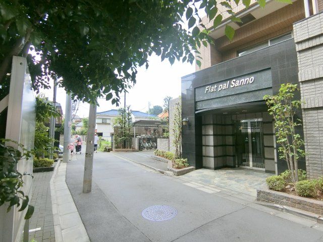 近くに施設あり