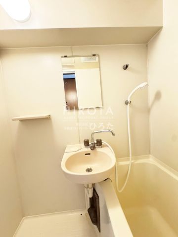 医療法人　浜田病院(910m)