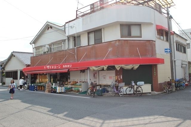 近くに施設あり
